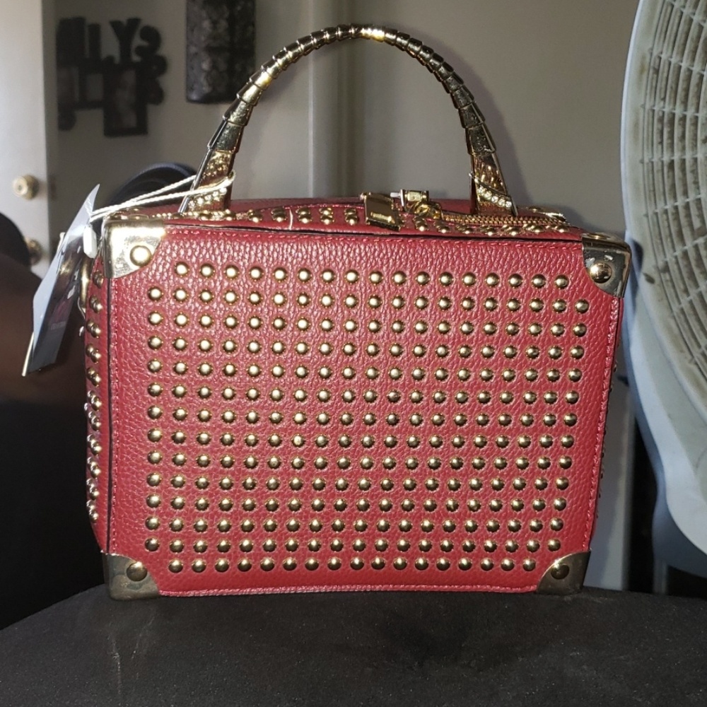 Burgundy handbag with Stud Accents